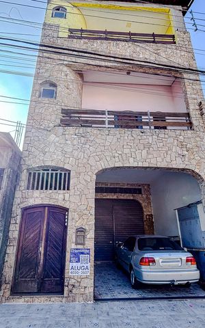 Casa de condomínio à venda com 320m², 8 quartos e 12 vagasFachada com Plaquinha