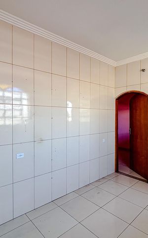 Casa de condomínio à venda com 320m², 8 quartos e 12 vagasCozinha