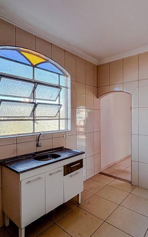 Casa de condomínio à venda com 320m², 8 quartos e 12 vagasCozinha