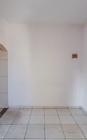 Casa de condomínio à venda com 320m², 8 quartos e 12 vagasSala