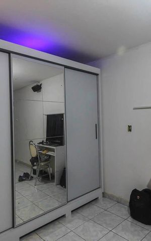 Casa à venda com 285m², 5 quartos e 4 vagas Casa à venda com 285m², 5 quartos e 4 vagasQuarto 1