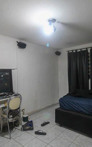 Casa à venda com 285m², 5 quartos e 4 vagas Casa à venda com 285m², 5 quartos e 4 vagasQuarto 1