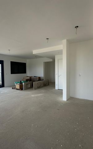 Apartamento à venda com 142m², 2 quartos e 3 vagas Apartamento à venda com 142m², 2 quartos e 3 vagasSala