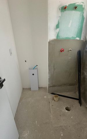 Apartamento à venda com 142m², 2 quartos e 3 vagas Apartamento à venda com 142m², 2 quartos e 3 vagasBanheiro da Suíte 1