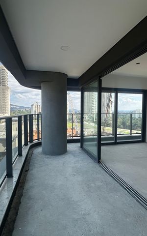 Apartamento à venda com 142m², 2 quartos e 3 vagas Apartamento à venda com 142m², 2 quartos e 3 vagasVaranda da Sala