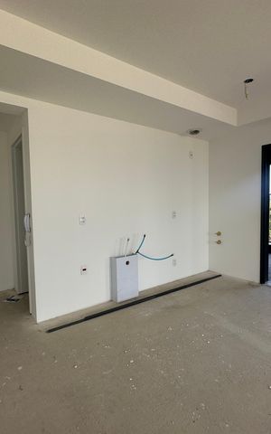 Apartamento à venda com 142m², 2 quartos e 3 vagas Apartamento à venda com 142m², 2 quartos e 3 vagasCozinha