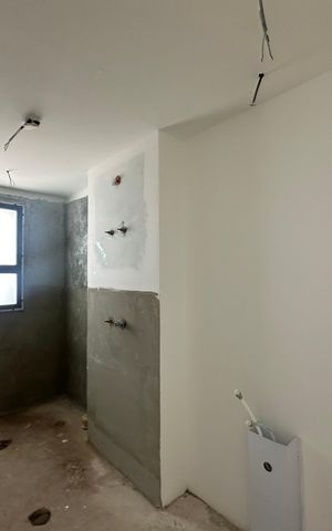 Apartamento à venda com 142m², 2 quartos e 3 vagas Apartamento à venda com 142m², 2 quartos e 3 vagasBanheiro da Suíte 2