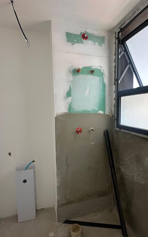 Apartamento à venda com 142m², 2 quartos e 3 vagas Apartamento à venda com 142m², 2 quartos e 3 vagasBanheiro da Suíte 1