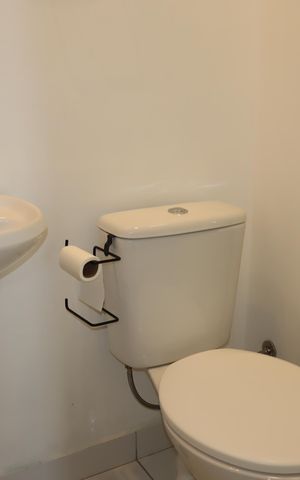Apartamento para alugar com 3255m², 2 quartos e sem vagaBanheiro