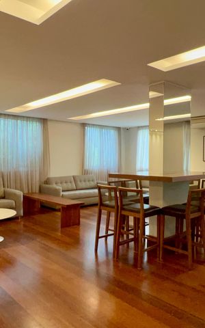 Apartamento para alugar com 224m², 3 quartos e 4 vagas Apartamento para alugar com 224m², 3 quartos e 4 vagasSalão de Festas