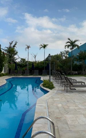 Apartamento para alugar com 224m², 3 quartos e 4 vagas Apartamento para alugar com 224m², 3 quartos e 4 vagasPiscina