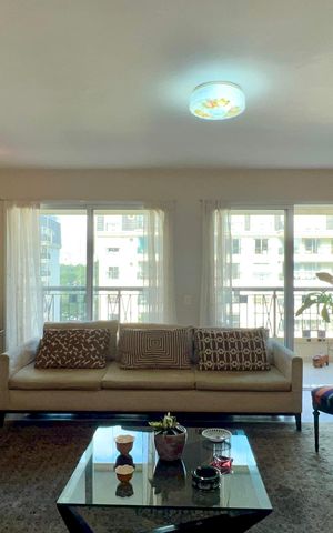 Apartamento para alugar com 224m², 3 quartos e 4 vagas Apartamento para alugar com 224m², 3 quartos e 4 vagasSala