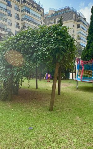 Apartamento para alugar com 224m², 3 quartos e 4 vagas Apartamento para alugar com 224m², 3 quartos e 4 vagasPlayground