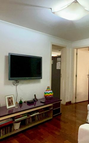 Apartamento para alugar com 224m², 3 quartos e 4 vagas Apartamento para alugar com 224m², 3 quartos e 4 vagasSala de TV