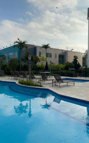 Apartamento para alugar com 224m², 3 quartos e 4 vagas Apartamento para alugar com 224m², 3 quartos e 4 vagasPiscina