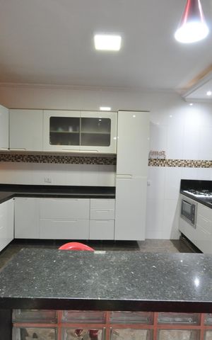 Casa à venda com 250m², 2 quartos e 2 vagasCozinha