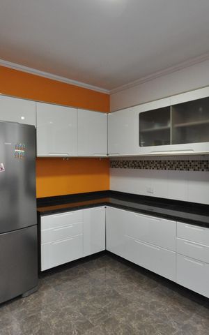 Casa à venda com 250m², 2 quartos e 2 vagasCozinha