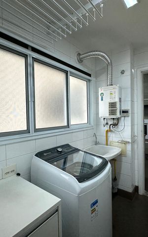 Apartamento para alugar com 132m², 3 quartos e 2 vagas Apartamento para alugar com 132m², 3 quartos e 2 vagasÁrea de Serviço