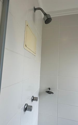 Apartamento para alugar com 132m², 3 quartos e 2 vagas Apartamento para alugar com 132m², 3 quartos e 2 vagasBanheiro da Suíte