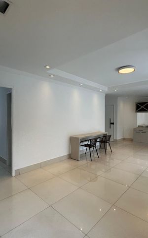 Apartamento para alugar com 132m², 3 quartos e 2 vagas Apartamento para alugar com 132m², 3 quartos e 2 vagasSala