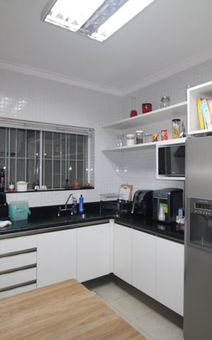 Casa à venda com 320m², 3 quartos e 4 vagasCozinha
