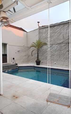 Casa à venda com 320m², 3 quartos e 4 vagasÁrea Comum