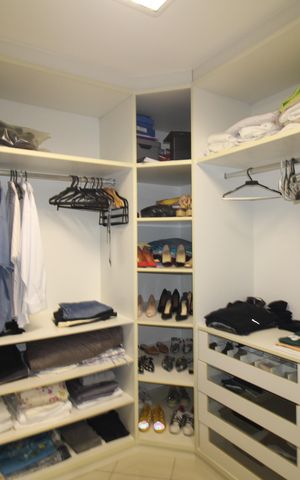 Casa à venda com 320m², 3 quartos e 4 vagasQuarto 3 - Closet