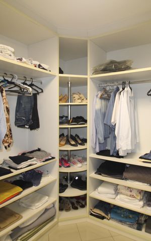 Casa à venda com 320m², 3 quartos e 4 vagasQuarto 3 - Closet