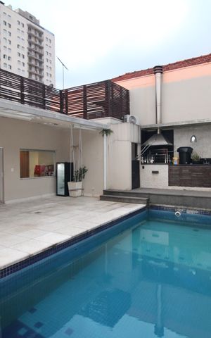 Casa à venda com 320m², 3 quartos e 4 vagasÁrea Comum
