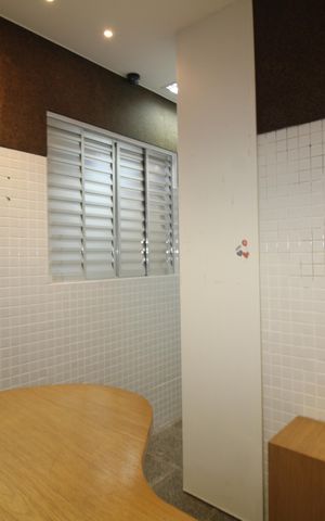Casa à venda com 320m², 3 quartos e 4 vagasÁrea de Serviço - Quarto