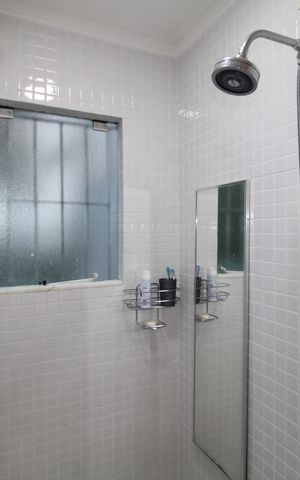 Casa à venda com 320m², 3 quartos e 4 vagasQuarto 3 - Banheiro