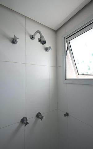 Apartamento à venda com 220m², 3 quartos e 4 vagasBanheiro 1 da Suíte  3