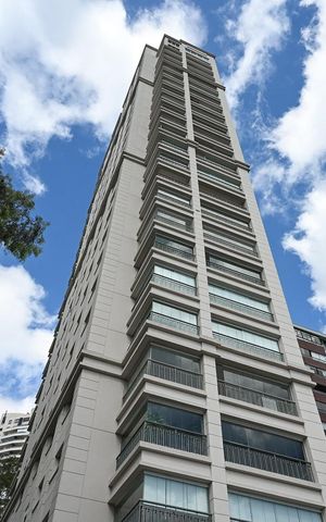 Apartamento à venda com 220m², 3 quartos e 4 vagasFachada