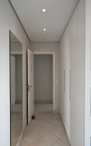 Apartamento à venda com 220m², 3 quartos e 4 vagasArmário  da Suíte  2