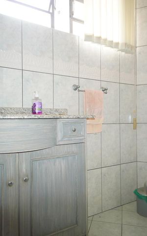 Casa à venda com 320m², 5 quartos e 5 vagasLavabo
