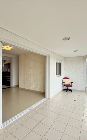 Apartamento para alugar com 100m², 2 quartos e 3 vagasVaranda