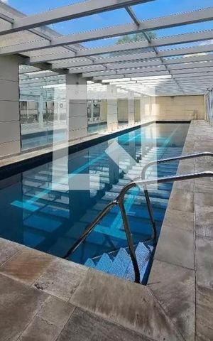 Apartamento à venda com 100m², 2 quartos e 3 vagas Apartamento à venda com 100m², 2 quartos e 3 vagasPiscina coberta