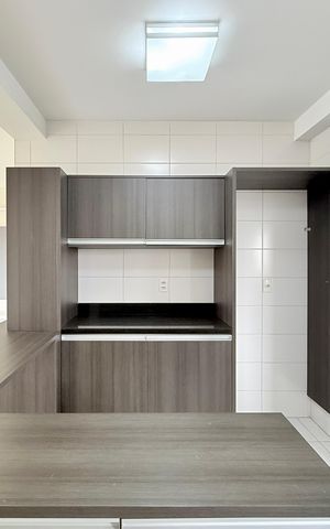 Apartamento à venda com 100m², 2 quartos e 3 vagas Apartamento à venda com 100m², 2 quartos e 3 vagasCozinha