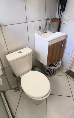 Casa de condomínio para alugar com 50m², 2 quartos e 1 vaga Casa de condomínio para alugar com 50m², 2 quartos e 1 vagaBanheiro