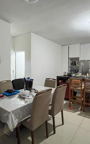 Casa à venda com 300m², 2 quartos e 2 vagas Casa à venda com 300m², 2 quartos e 2 vagasCozinha