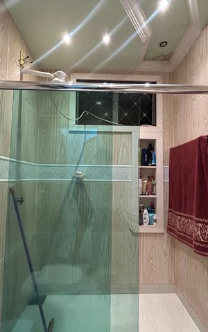 Casa à venda com 250m², 2 quartos e 3 vagas