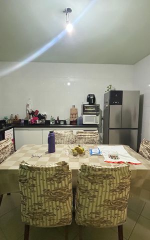 Casa à venda com 250m², 2 quartos e 3 vagas