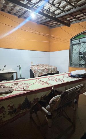 Casa à venda com 250m², 2 quartos e 3 vagas