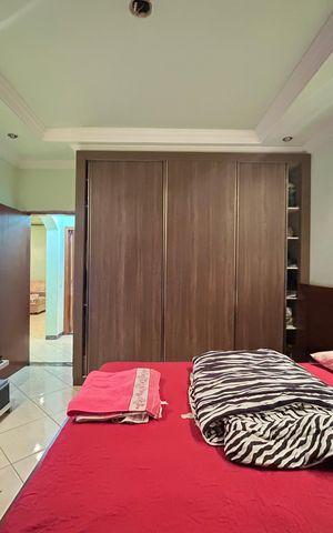 Casa à venda com 250m², 2 quartos e 3 vagas