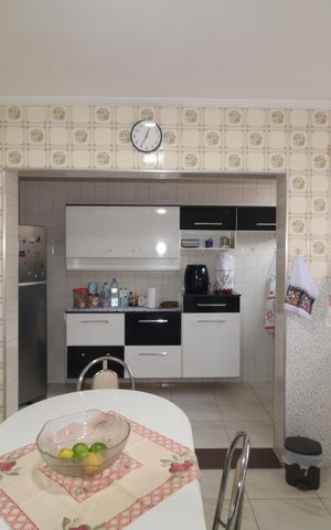 Casa à venda com 157m², 3 quartos e 2 vagasCozinha