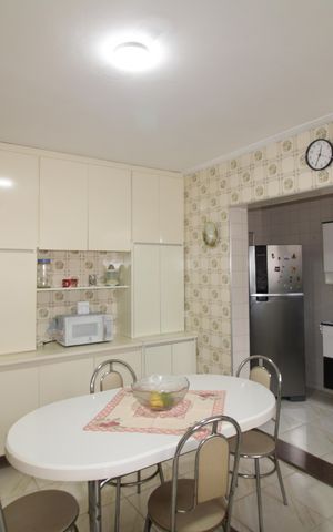Casa à venda com 157m², 3 quartos e 2 vagasCozinha