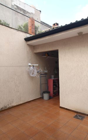 Casa à venda com 157m², 3 quartos e 2 vagasÁrea de Serviço