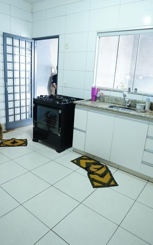 Casa à venda com 134m², 3 quartos e 2 vagas