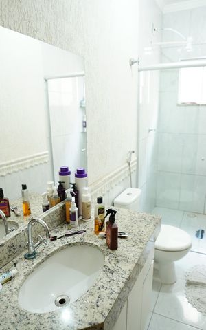 Casa à venda com 134m², 3 quartos e 2 vagas