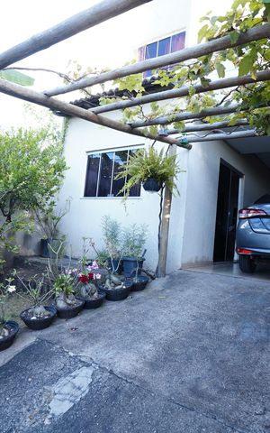Casa à venda com 134m², 3 quartos e 2 vagas